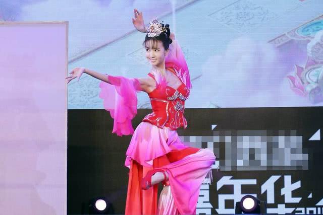 舞蹈出身的5位女明星,不仅身材好,而且气质绝佳!
