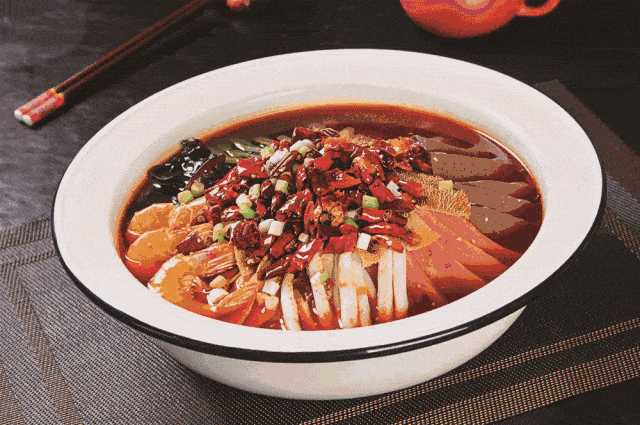 桌,家庭聚餐,朋友聚会,商务宴请不用东奔西走,忆江南融合餐厅满足您的