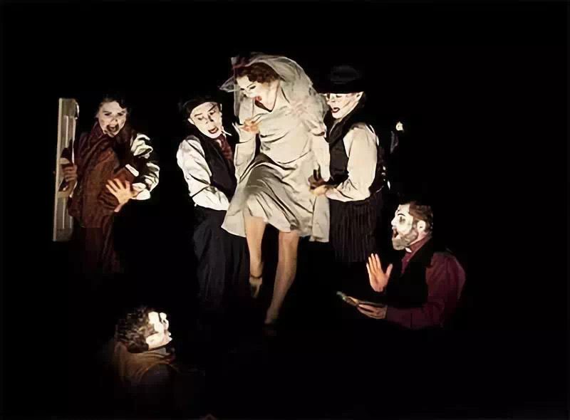 好玩│了解了用肢体讲故事 ,再去韩国文化院