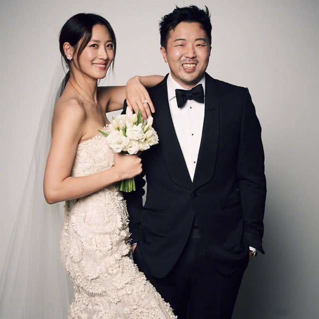 金秀賢結婚了，公開戀情不到4個月，網友：嚇得我以為是金秀賢 娛樂 第9張