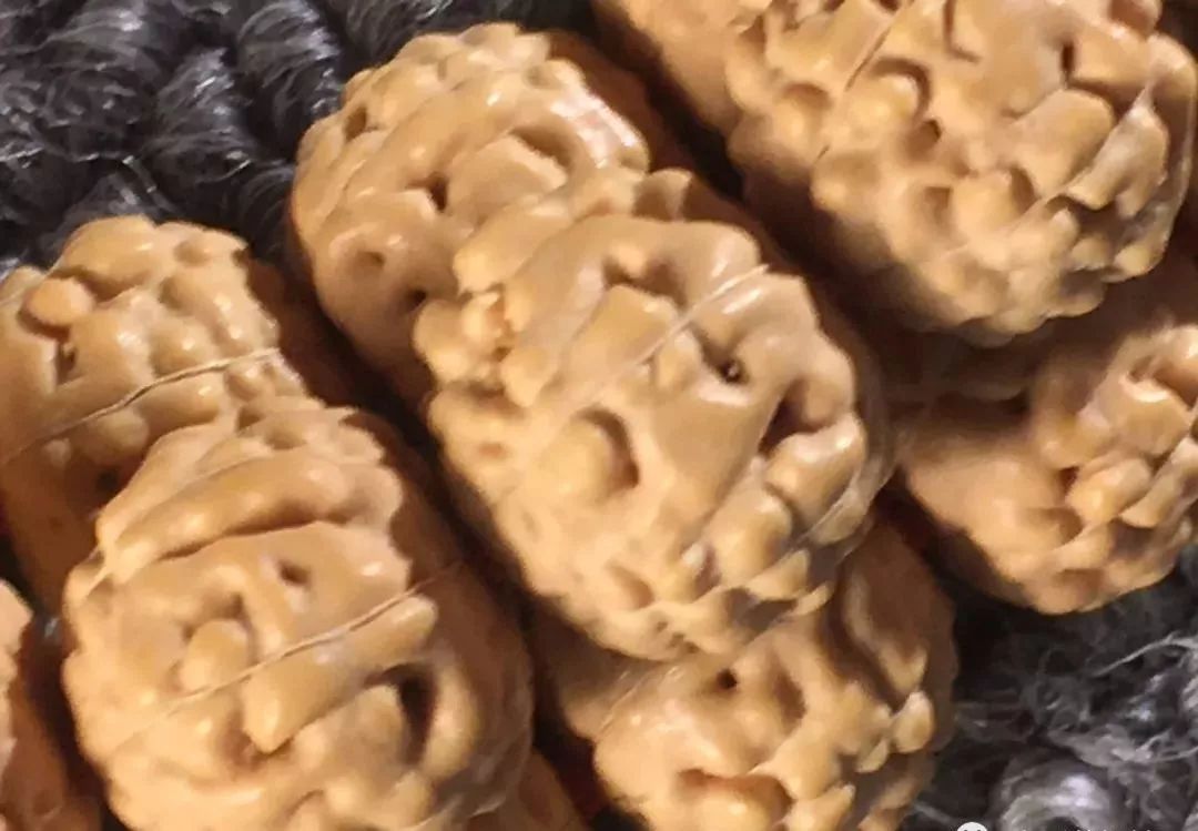 老金刚菩提怎么清洗干净 5d0ded2a2b1d4b7bbf8d487acb9bcde3.jpeg