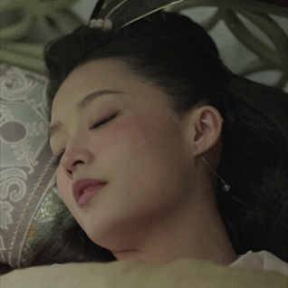 古灵精怪的小表情惹人爱