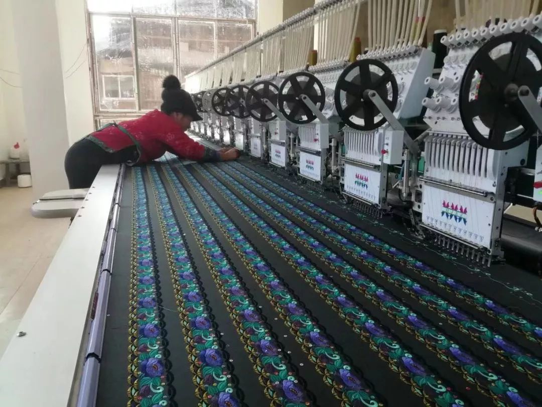 从江县台里村:用家乡的变化留住更多的年轻人