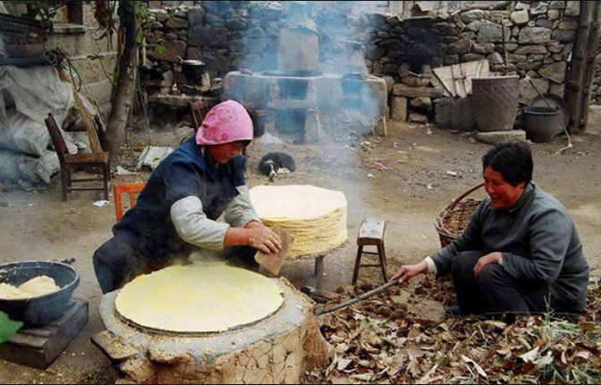 土坯房,堆麦垛,摊煎饼,你儿时的印象还有哪些?