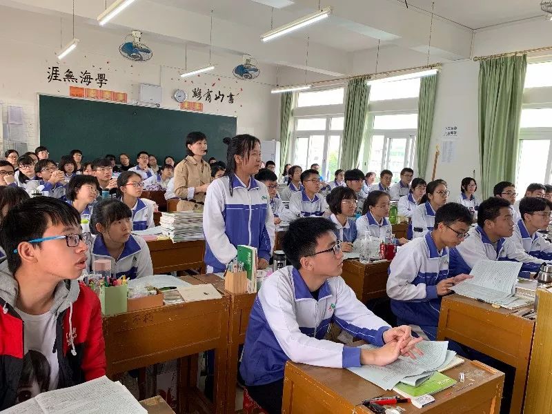 这20个梅州学校校服最好看!有你的学校吗?