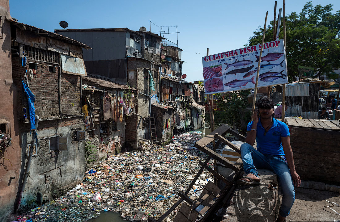 富裕限制了我们的想象力——走进印度孟买贫民窟
