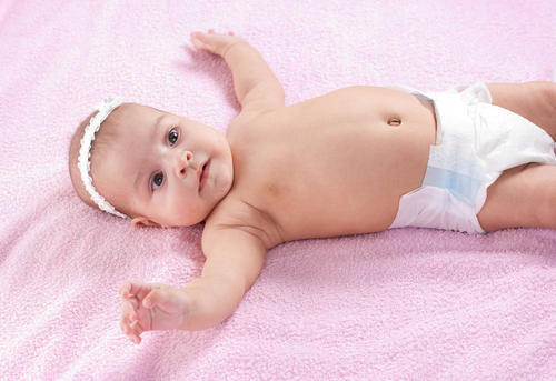 宝宝住新房影响俯卧抬训练，新手妈妈们注意，宝宝身体健康要小心