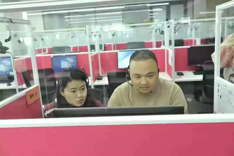 闪送快递老总_送快递图片(2)