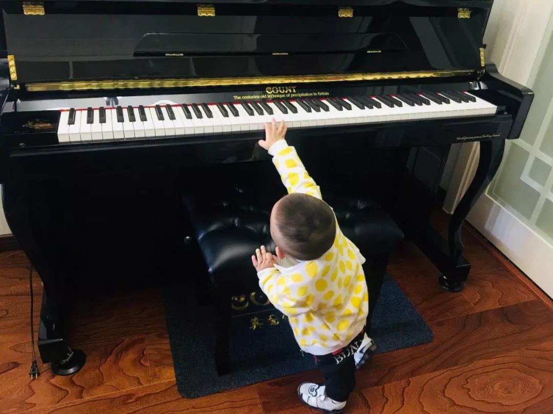 钢琴四级考级曲目曲谱_钢琴三级考级曲目曲谱(4)