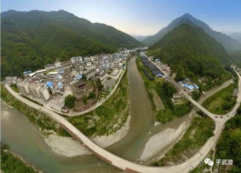 四川平武豆叩古寺:深藏羌山五百年