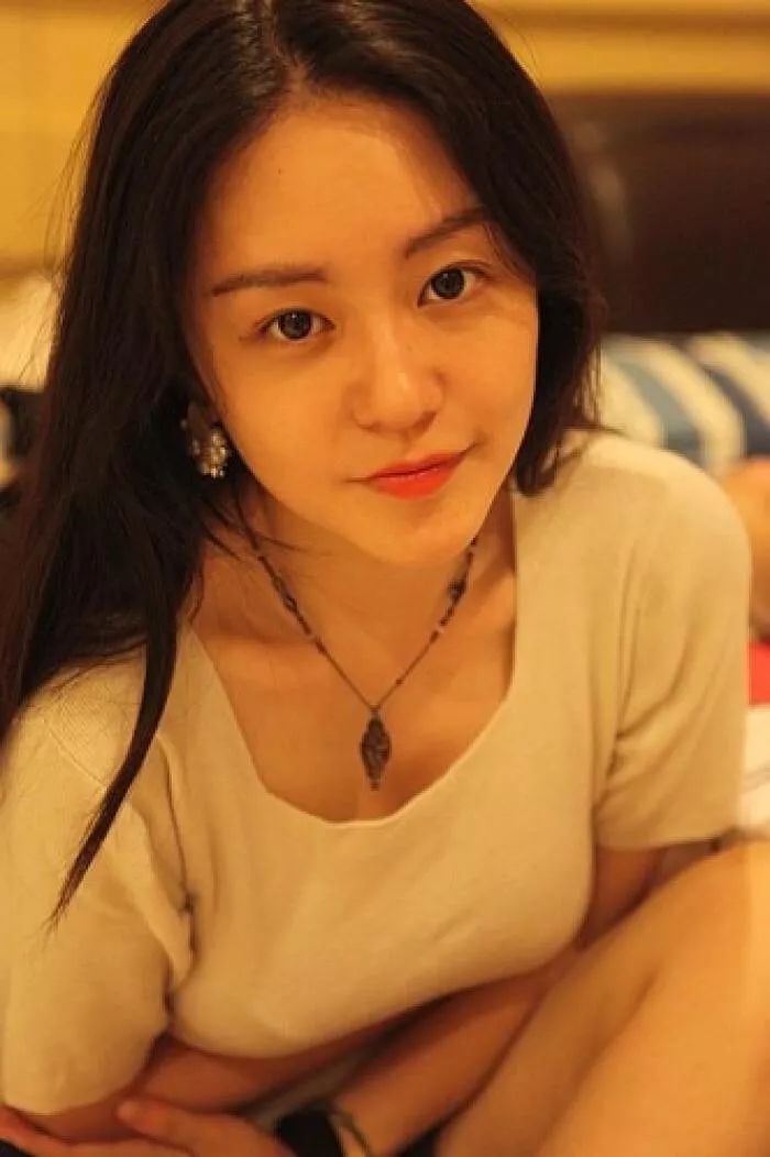 校花女友的甜蜜日常，免费观看短剧，感受青春的浪漫，校花女友的甜蜜日常，免费短剧，体验青春浪漫
