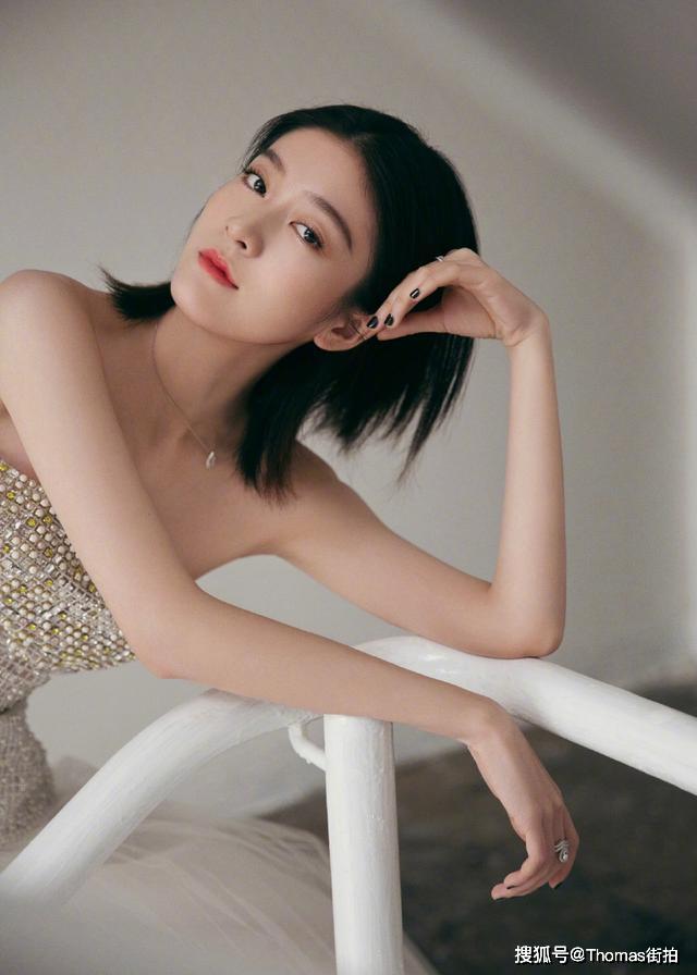 如何拥有直角肩锁骨 26d1837c3cd141b49b0a54181e251ebf.jpeg