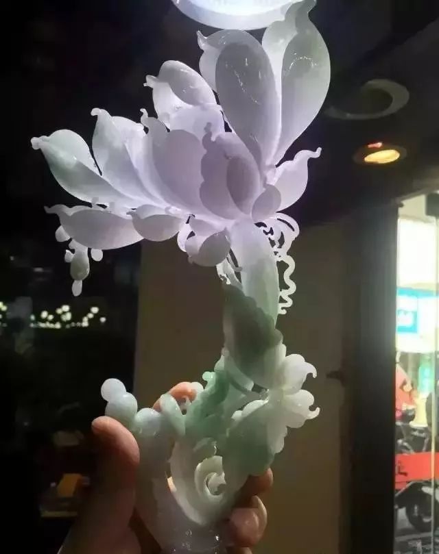 【分享】出淤泥而不染的精美玉雕荷花作品海量欣赏!
