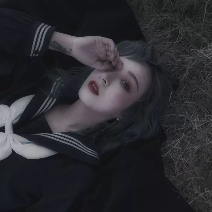 女生头像 | 我也有自己的傲气 因为对方是你 才迁就这份嚣张