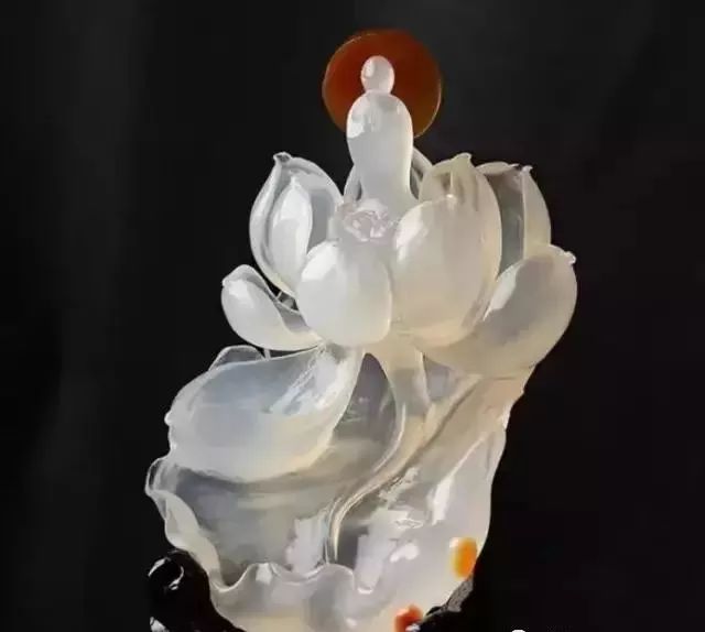 【分享】出淤泥而不染的精美玉雕荷花作品海量欣赏!