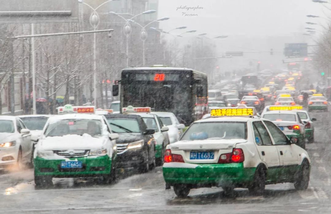 承德出租车雪天涨价,趁雪打劫还是成本增加?司机和乘客到底谁委屈?