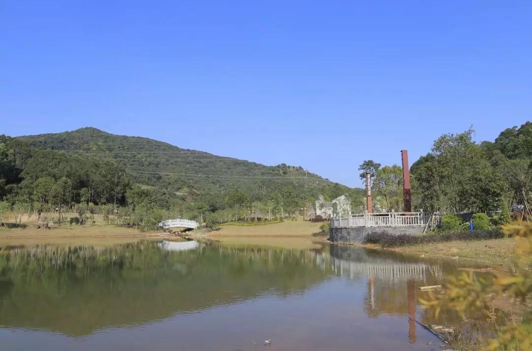 项目本就坐落于国际生态居住区,享东部山水新城一山一水双公园的生态