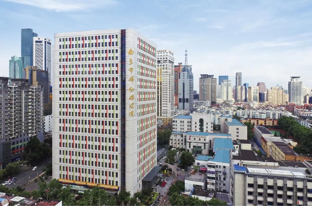 励精图治南京市妇幼保健院是江苏省首家三级甲等妇幼保健院,也是百姓