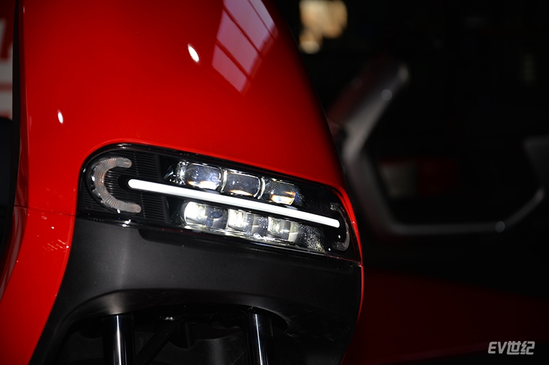 是时候学个D照了!体验九号电车E系列电动踏板