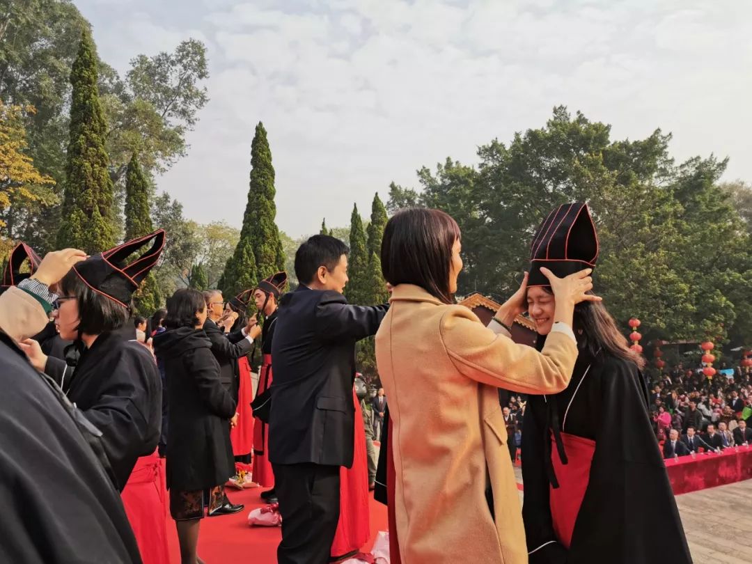 他们真的长大了!佛山学子成人礼刷屏,老师父母见证成长