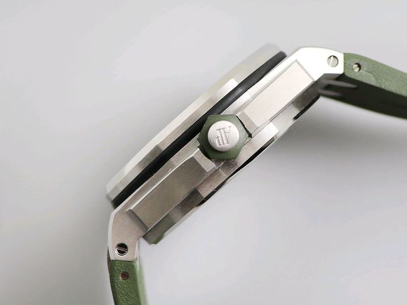 ��������:����15710,������ɫ�ͻ��