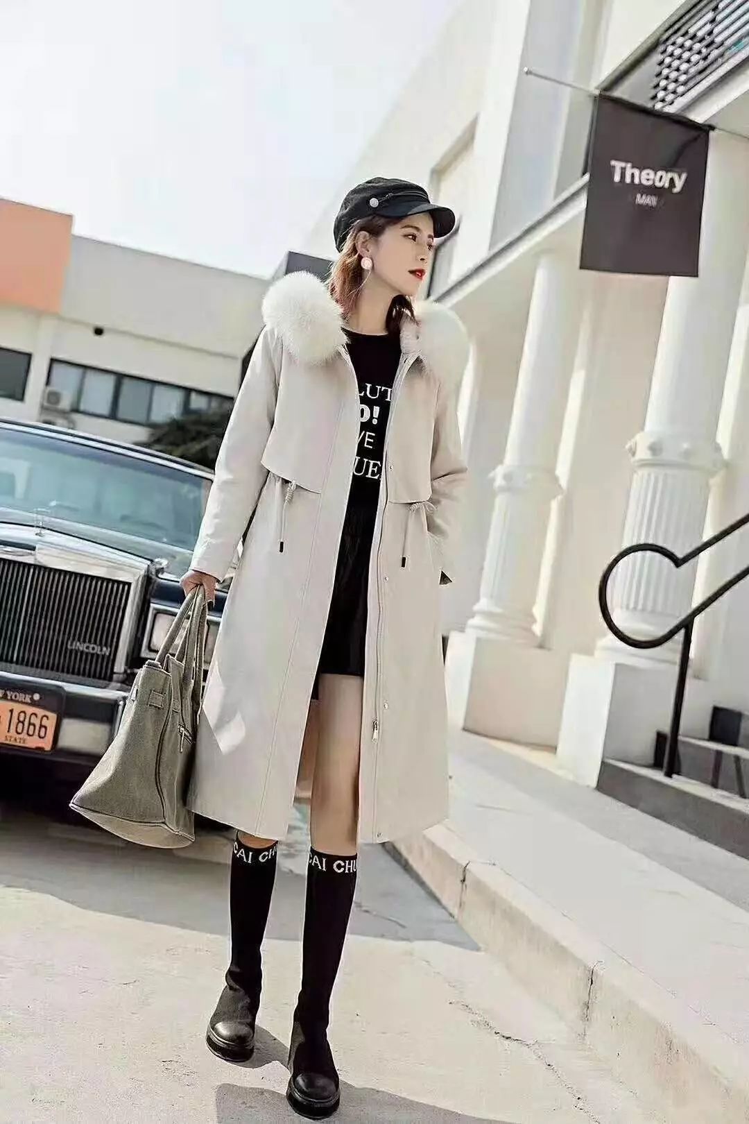 华龙四楼羽绒服商场今冬流行的羽绒服都在这