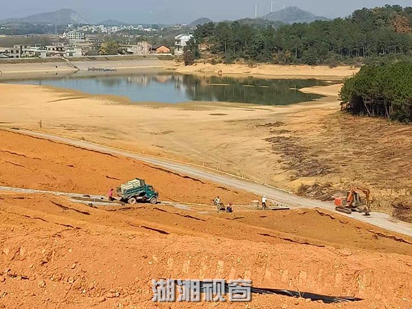 白芒村人口_白芒营镇五庵岭村