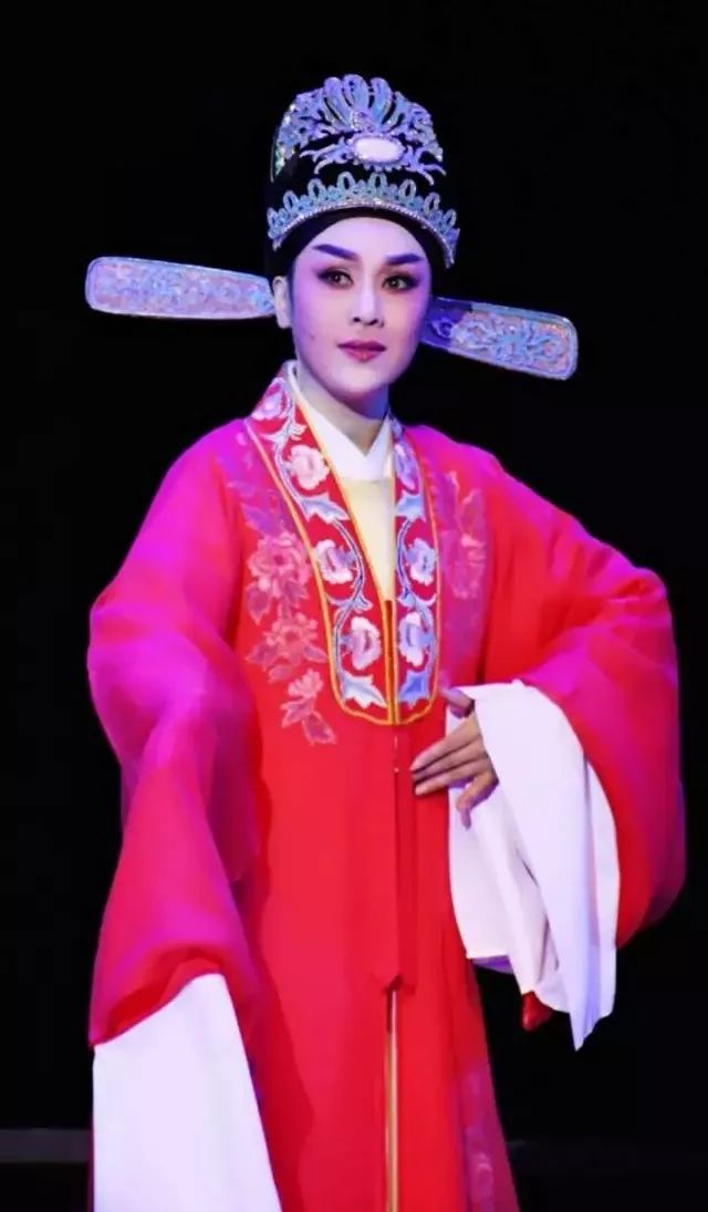 越剧舞台多面手,新年演出为您演绎"哪一面"?
