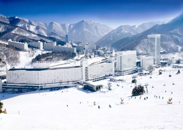 雪季已到,日本滑雪走起!10个日本滑雪圣地推荐