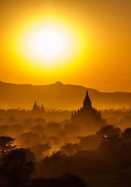 世界级情侣表白圣地,废话不说快上车。