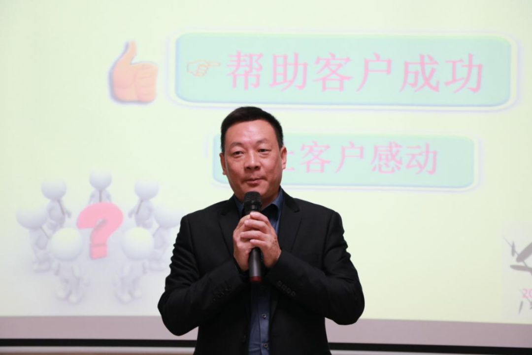 课程期间,福建省瑞祥竹木有限公司董事长范雪明先生也亲自走进课堂,和