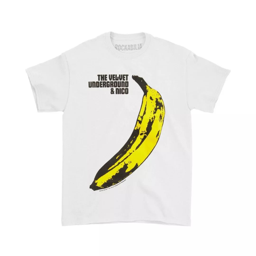 slogan tee 的作用是把我们都变成广告牌?