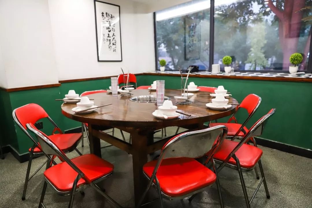 港味川味海味一锅汇聚网红打边炉带你追忆80年代27折享受