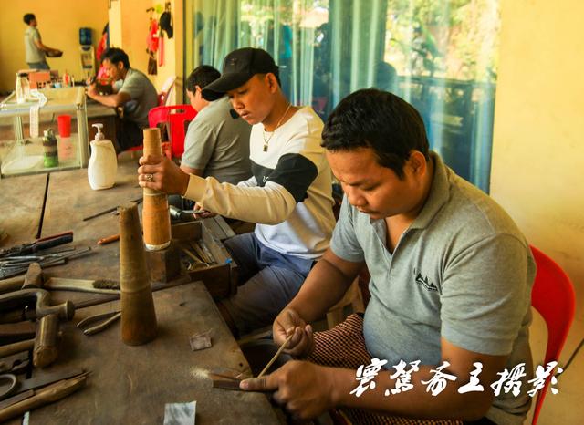 暹粒大榕树村，这个女尊男卑的村子竟然是被忽悠来买银首饰的地方