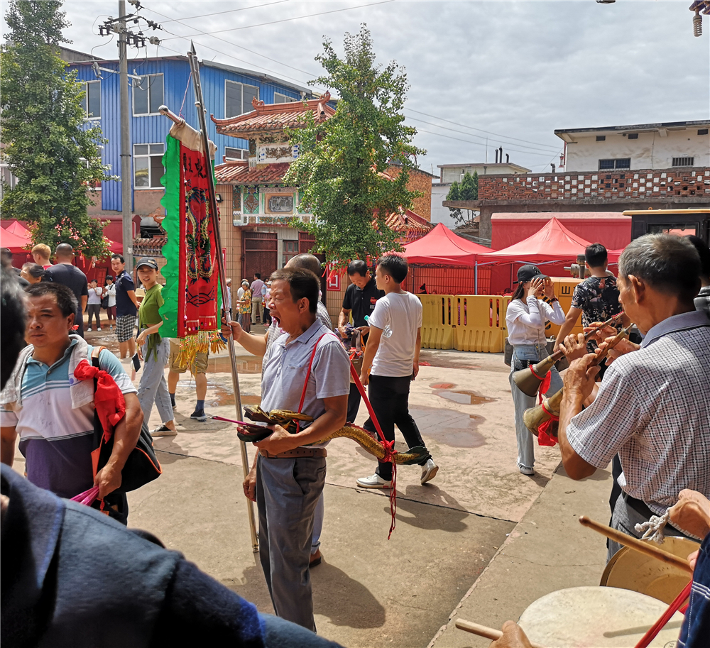 土地与神祇｜“叨承香火至于今”：西山万寿宫庙会现场记