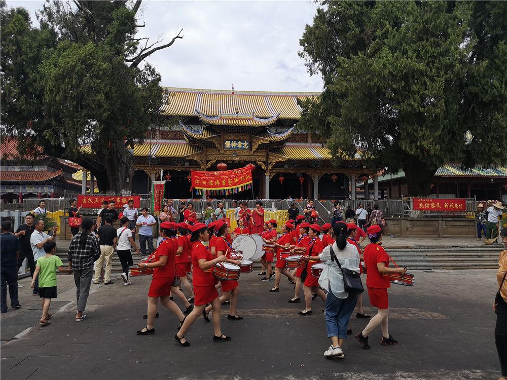 土地与神祇｜“叨承香火至于今”：西山万寿宫庙会现场记