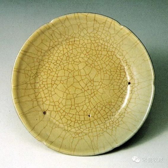 最高等级的宋官窑青瓷--台北故宫博物院_瓷器