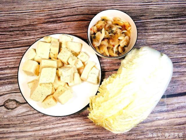 大米饭的热量是多少卡 c4b6743ac4cc4a51af5e487afe250990.jpeg