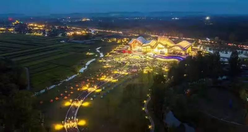 夜崇州,越夜越美丽!