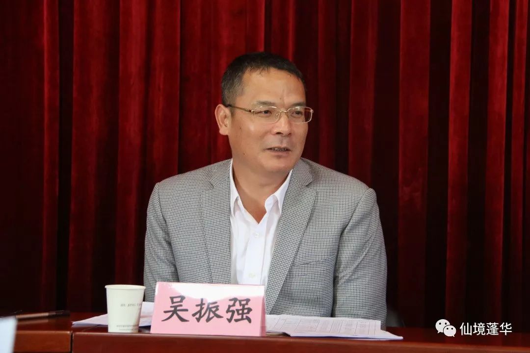 泉州市财政局局长李清景一行到蓬华镇开展挂钩帮扶走访慰问活动