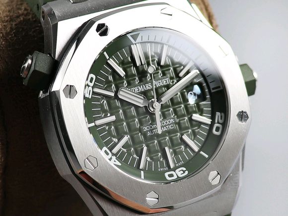 ��������:����15710,������ɫ�ͻ��