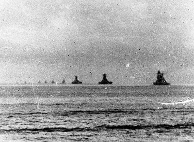 日军被打得最惨的海战，四万吨军舰一个照面就被打成废材