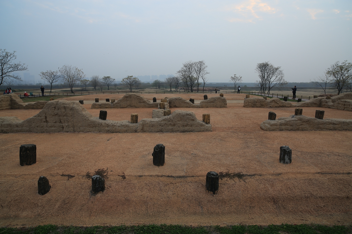 武汉发现3500年前的方国宫城遗址，现在完全免费参观
