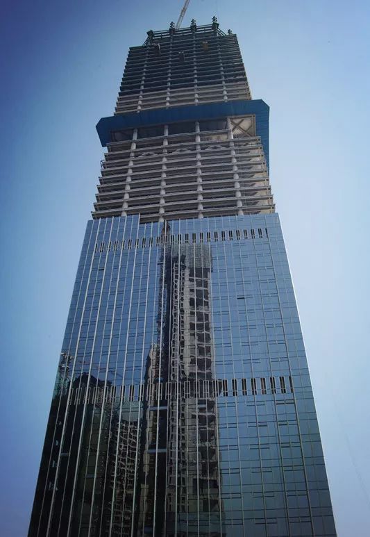 作为贵阳地标性的建筑群——恒丰·贵阳中心项目由6栋塔楼组成,建筑总