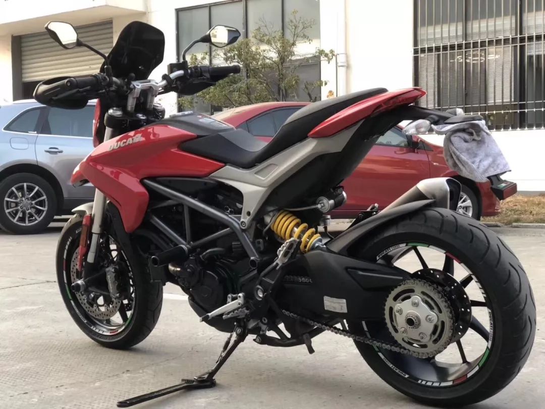 转让杜卡迪骇道hyperstrada821