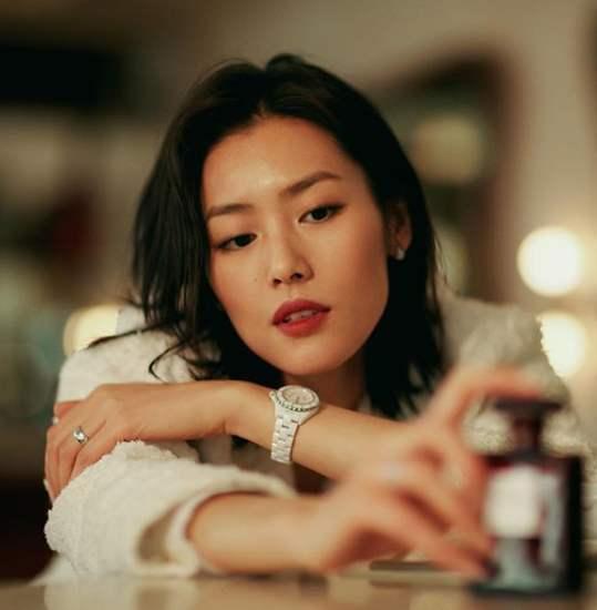 骨相美的明星,巩俐年近60依旧不显老,俞飞鸿真