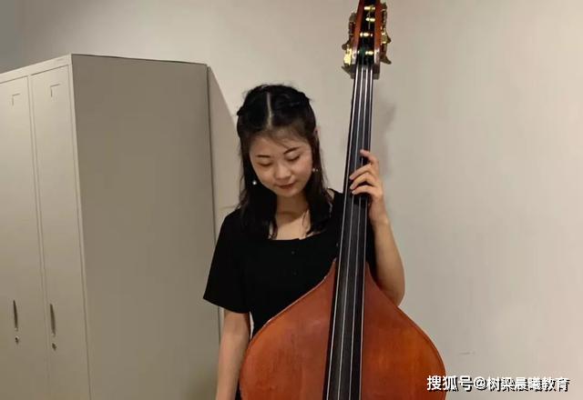 北京"学霸女神":保研清华大学,斩获一等奖学金,颜值,才华样样俱全!