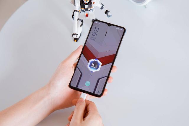让梦想照进现实！Reno Ace高达版或是2019最值得入