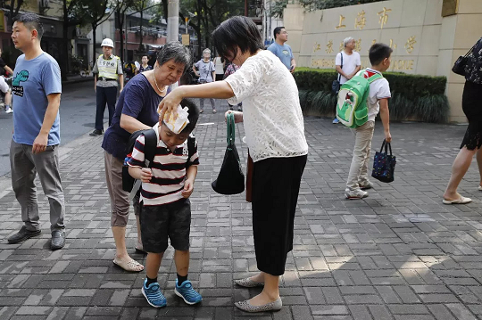 「90后俏妈育儿」有两种水果，煮水喝可健脾养胃！孩子吃饭香，身高还猛长！