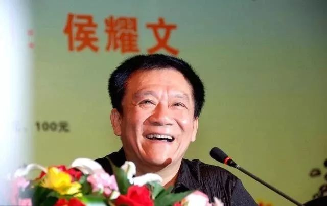 《笑口常开》邀您周末欣赏侯耀文相声作品,听着就是过瘾!